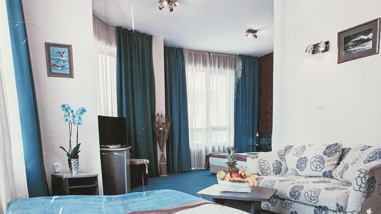Family Hotel Opera Plaza- Former City Mark Hotel Варна Екстер'єр фото